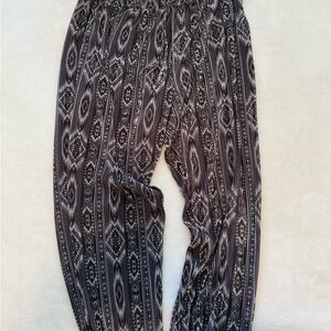 Aztec Printed Black & White Women’s Plisse Pants